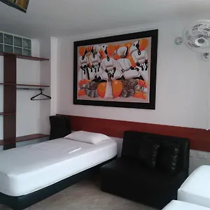 apartamentos-freddys-tours.santamartahotels.net/